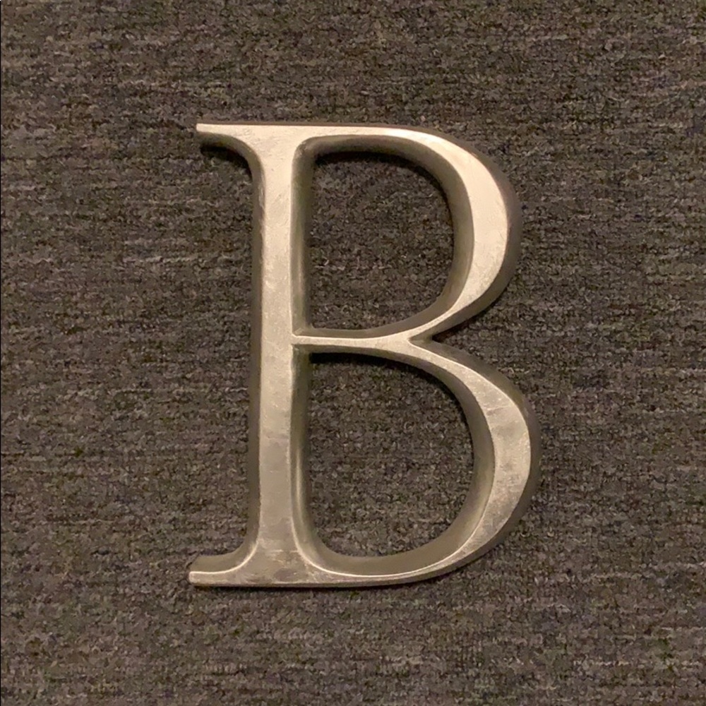 Decor Letter “B”